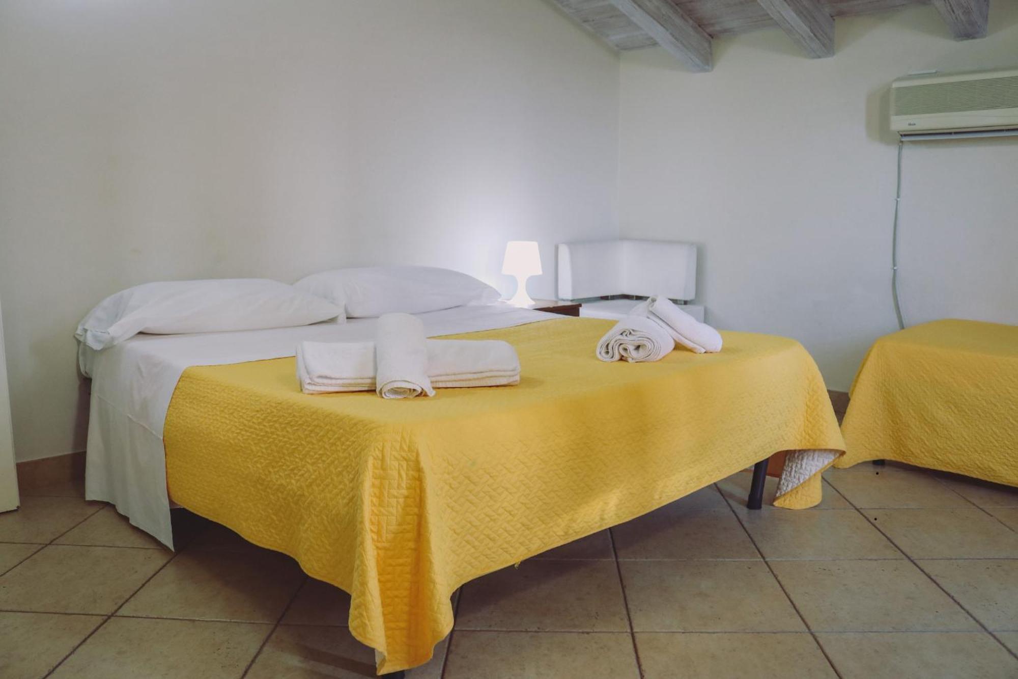 Hotel Ranch Simeto Paterno  Habitación foto